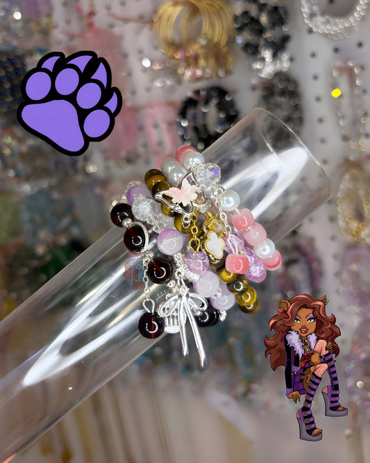 Clawdeen Wolf Stack
