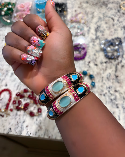 Mayra Bangle